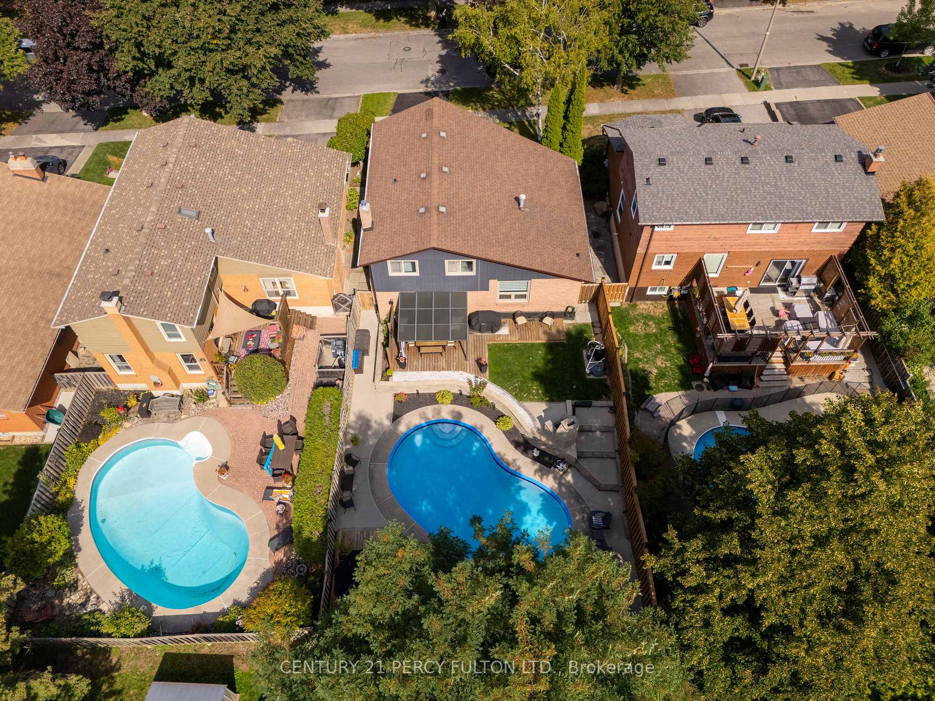 Photo 5 of 807 Jacqueline Avenue, Pickering, Amberlea — HOMEH