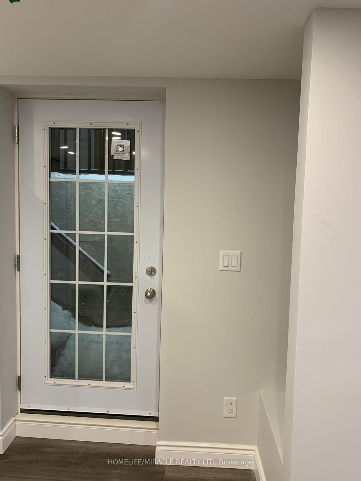 Photo 2 of 458 Marion Avenue, Oshawa, McLaughlin — HOMEH