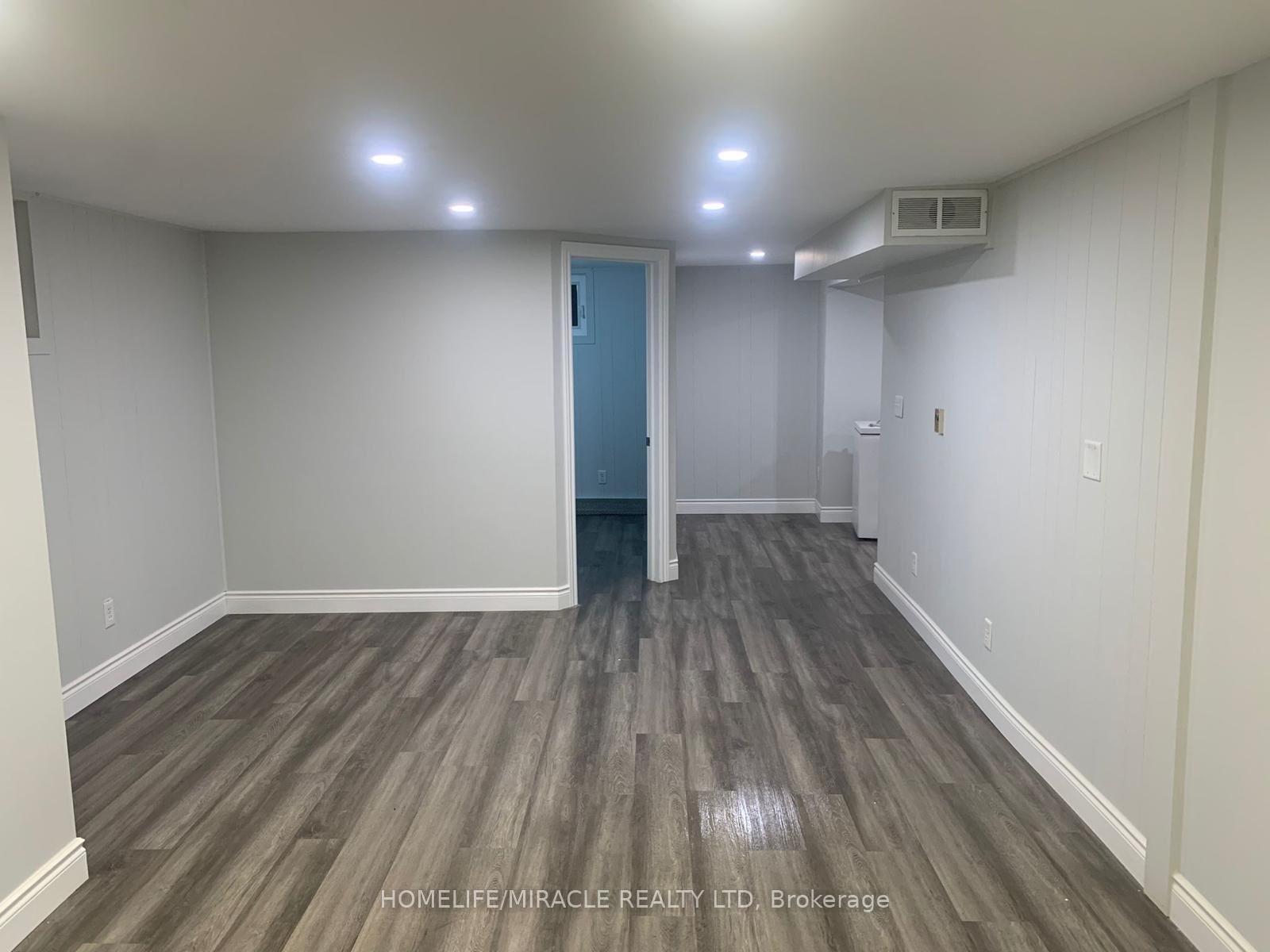 Photo 4 of 458 Marion Avenue, Oshawa, McLaughlin — HOMEH