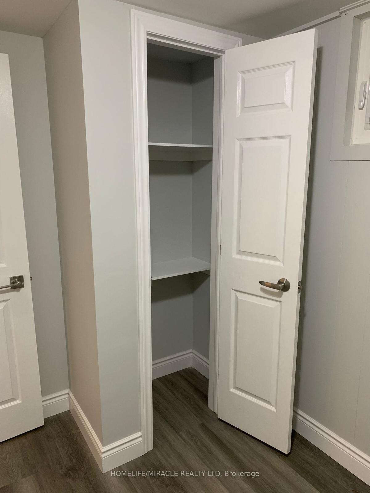 Photo 9 of 458 Marion Avenue, Oshawa, McLaughlin — HOMEH