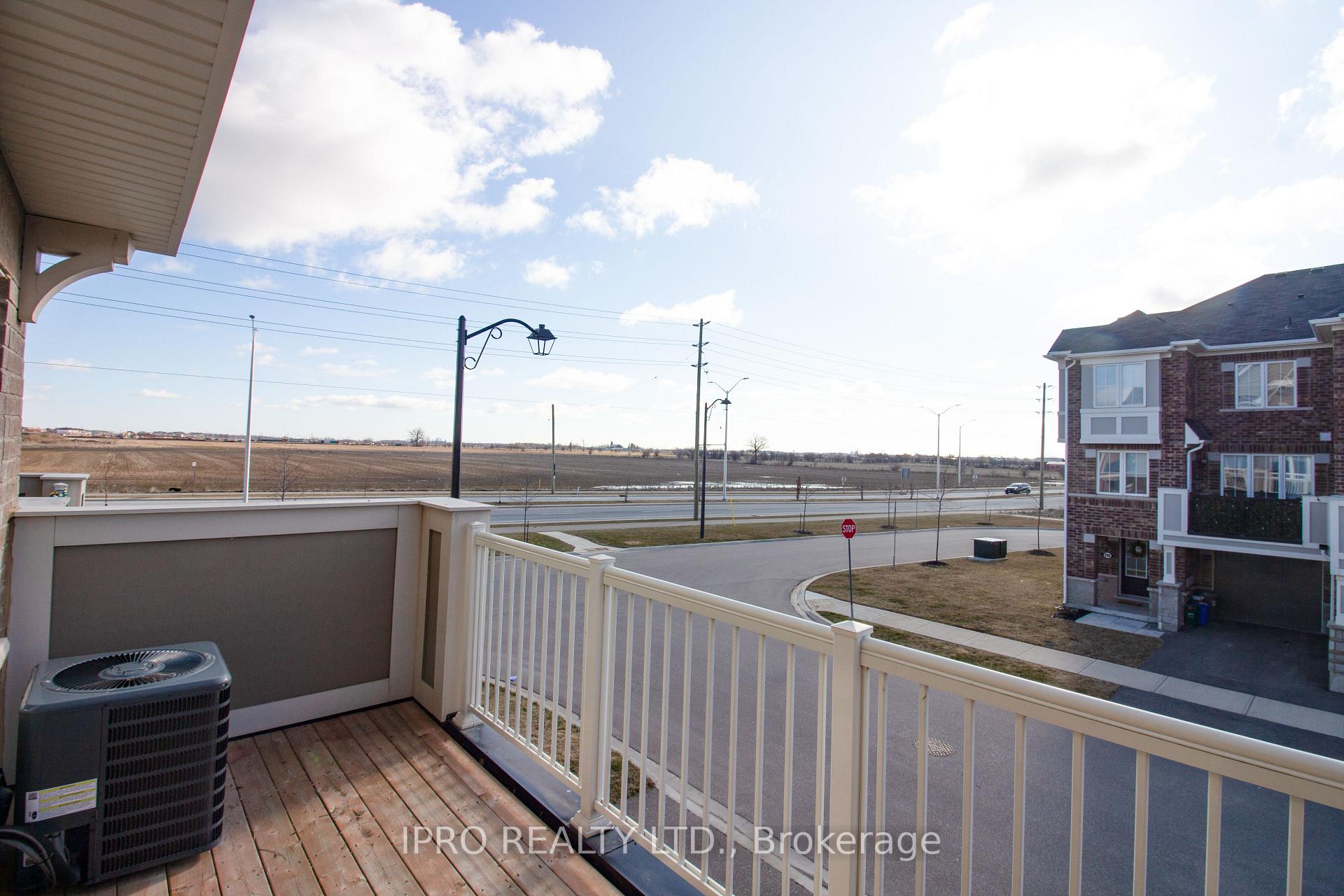 Photo 10 of 997 Alder Gate, Milton, Cobban — HOMEH