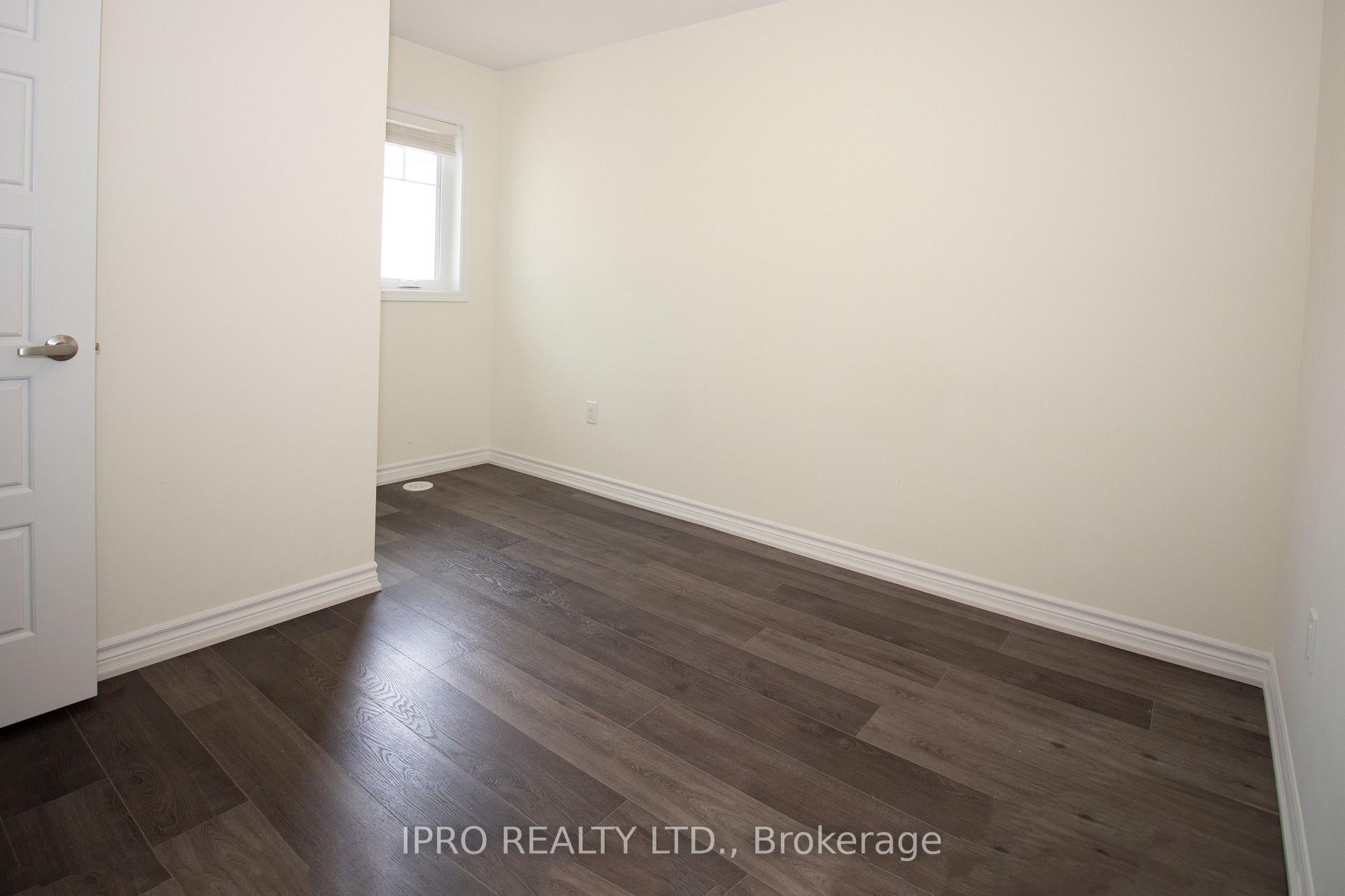 Photo 25 of 997 Alder Gate, Milton, Cobban — HOMEH