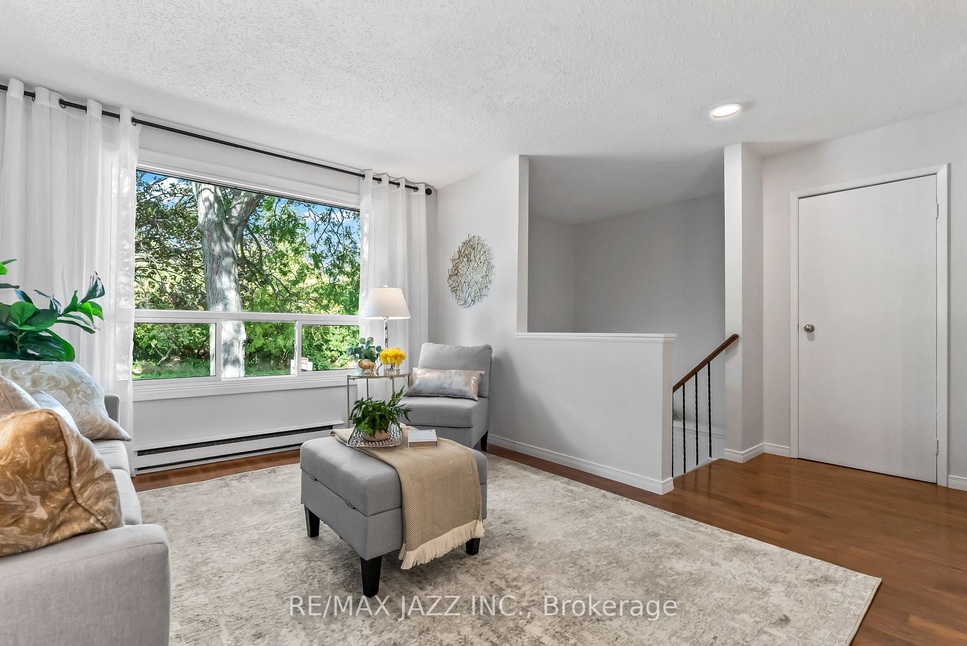 Photo 11 of 1326 Valley Drive, Oshawa, Lakeview — HOMEH