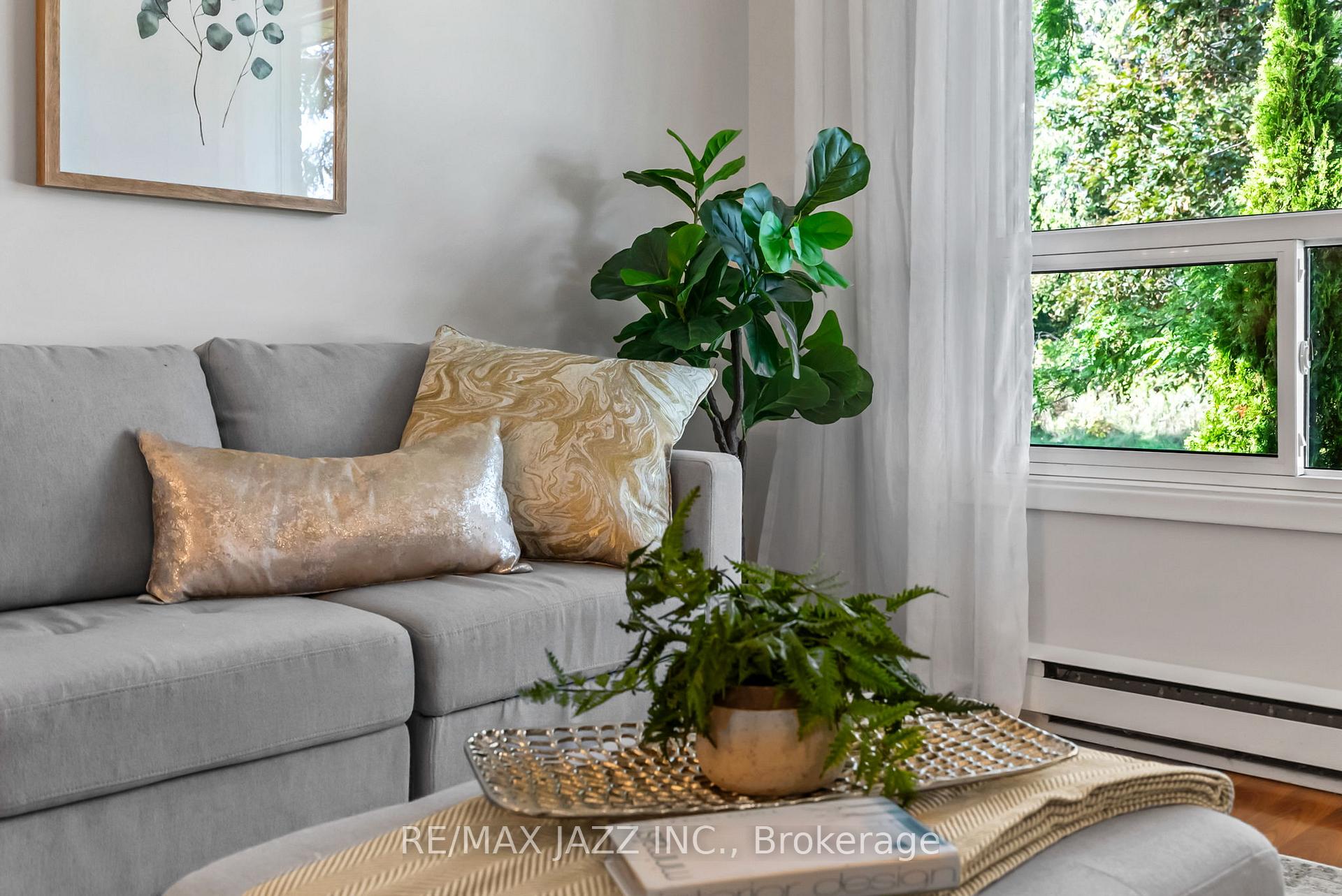 Photo 13 of 1326 Valley Drive, Oshawa, Lakeview — HOMEH