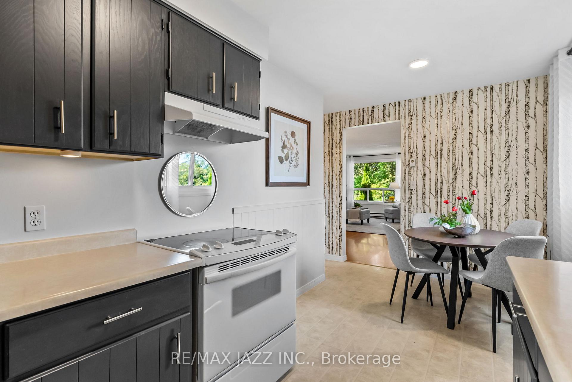 Photo 21 of 1326 Valley Drive, Oshawa, Lakeview — HOMEH