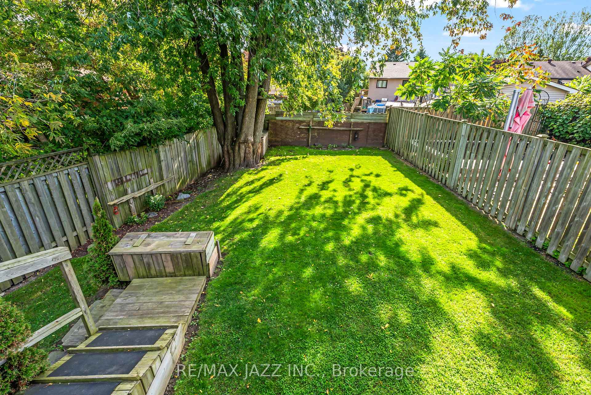 Photo 39 of 1326 Valley Drive, Oshawa, Lakeview — HOMEH