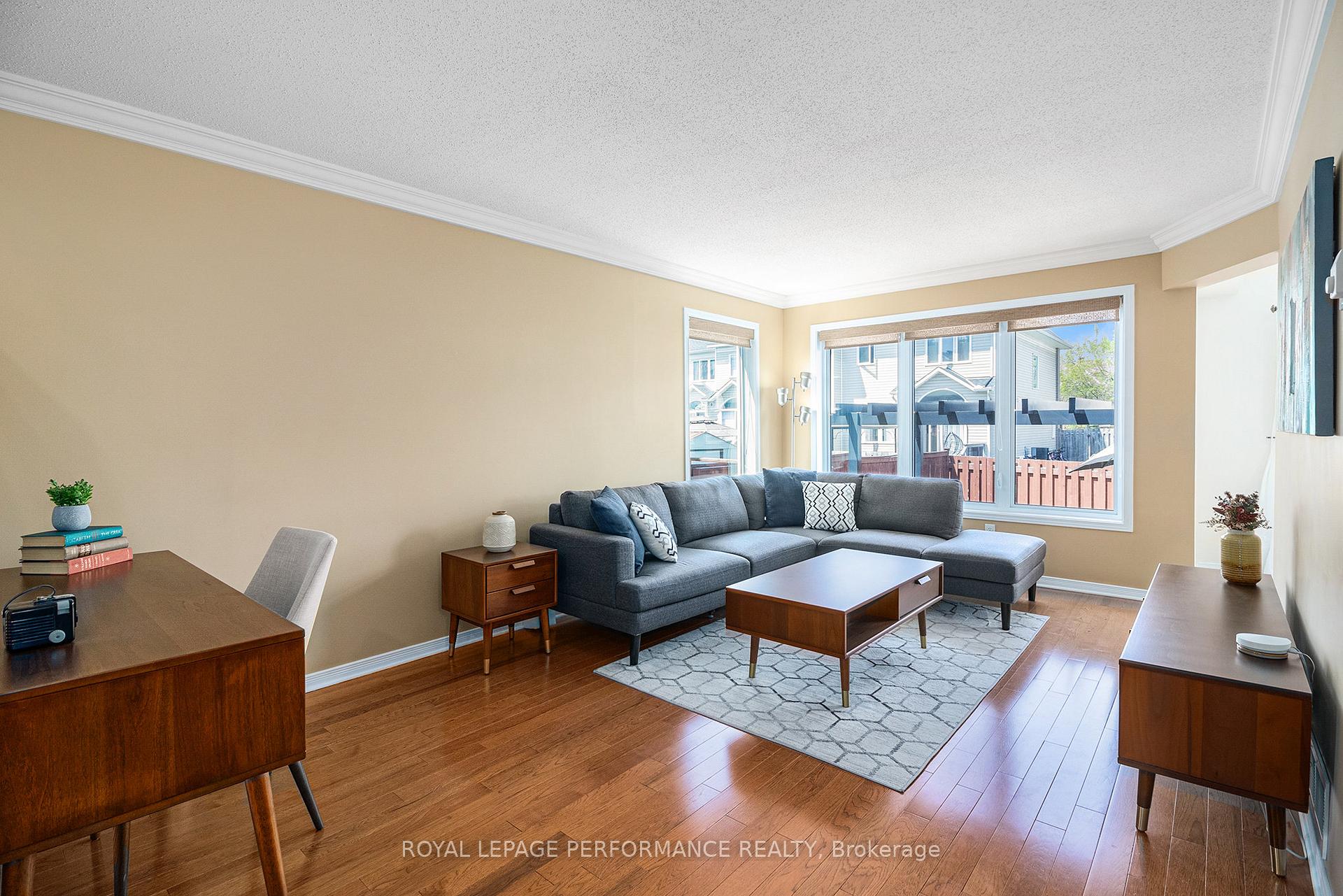 Photo 5 of 735 Crowberry Street, Ottawa, Avalon East — HOMEH