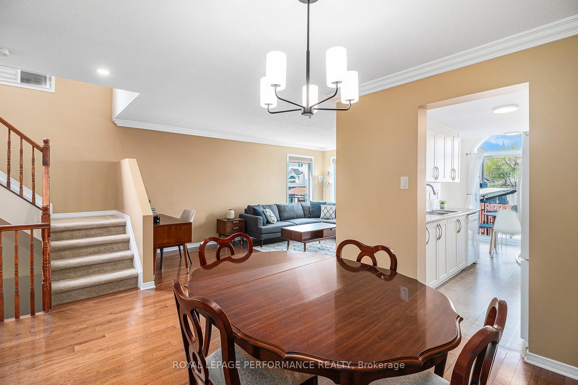 Photo 9 of 735 Crowberry Street, Ottawa, Avalon East — HOMEH