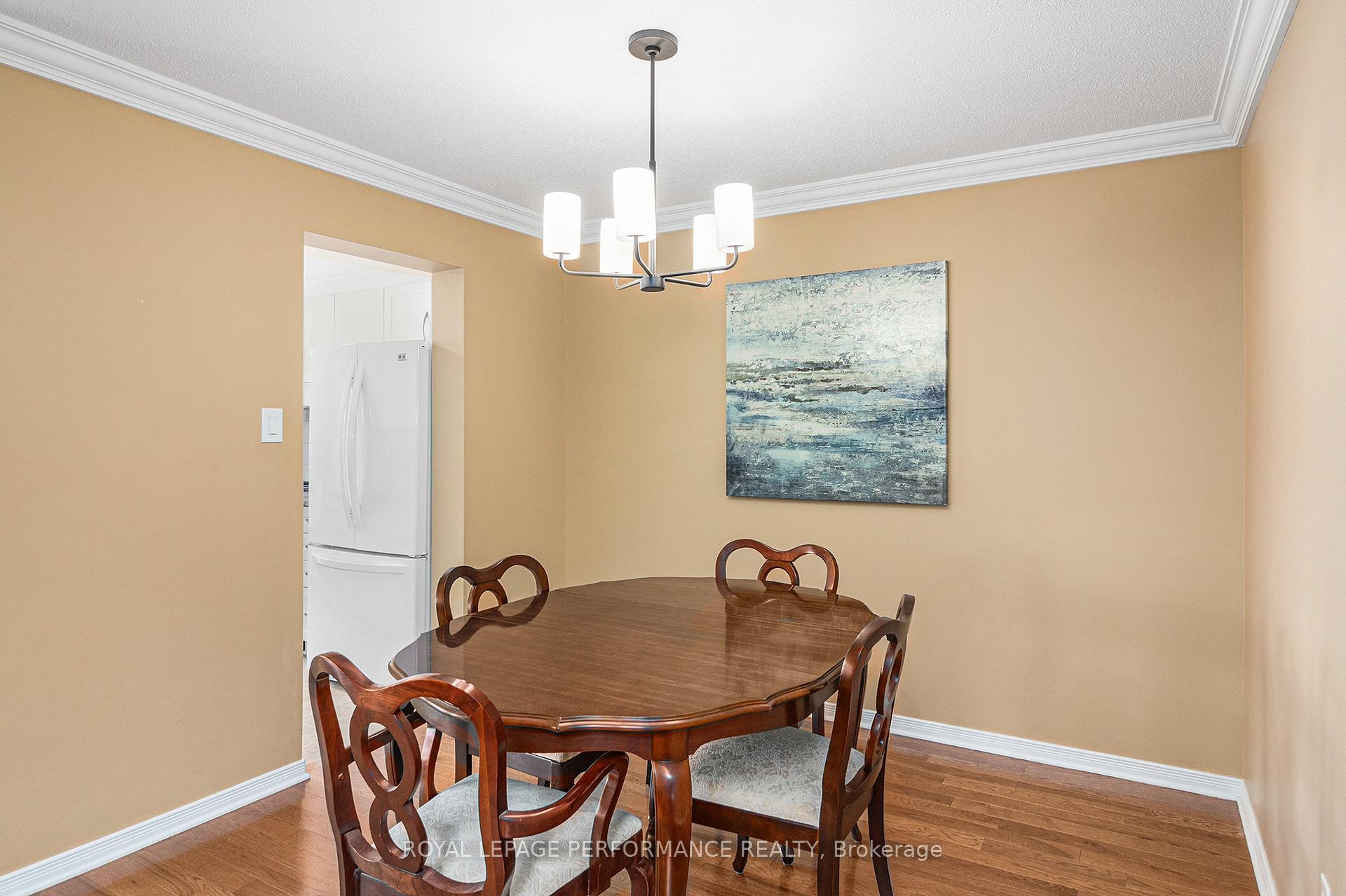 Photo 10 of 735 Crowberry Street, Ottawa, Avalon East — HOMEH
