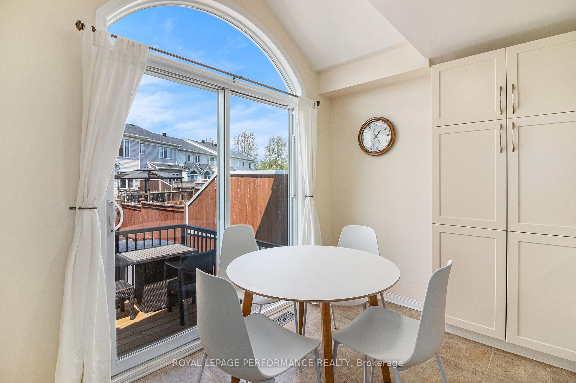 Photo 16 of 735 Crowberry Street, Ottawa, Avalon East — HOMEH