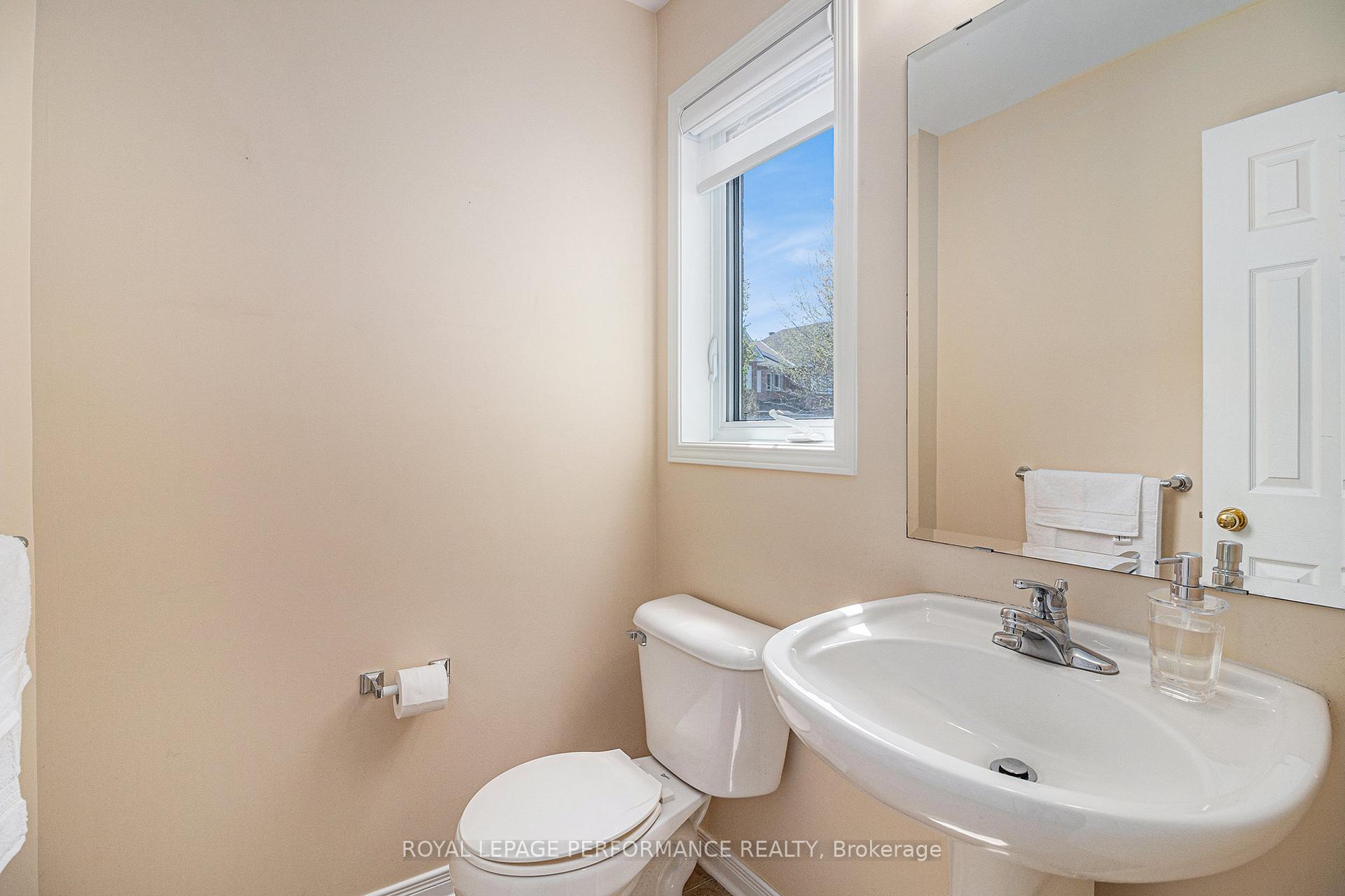 Photo 17 of 735 Crowberry Street, Ottawa, Avalon East — HOMEH