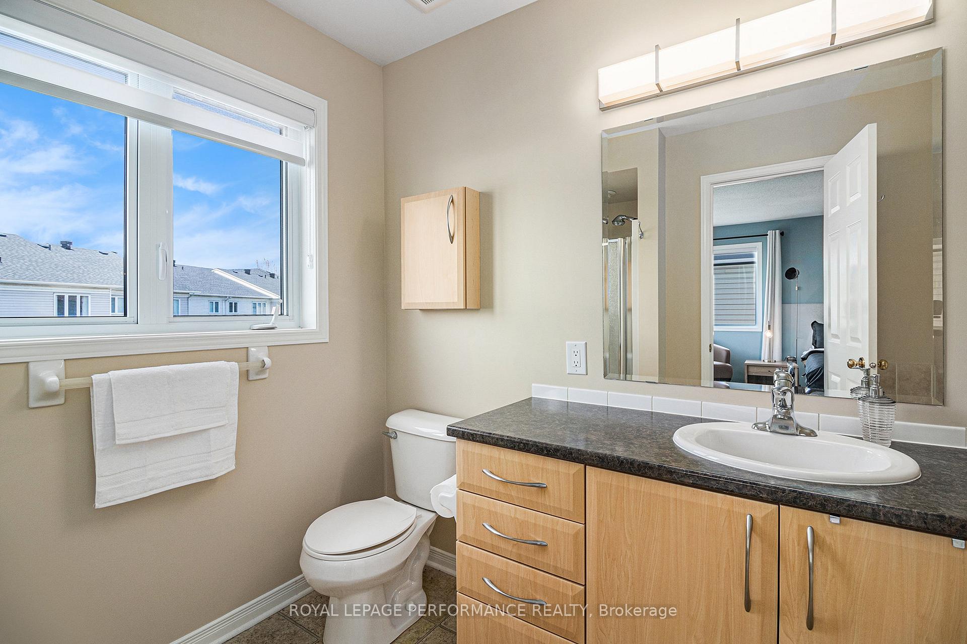 Photo 24 of 735 Crowberry Street, Ottawa, Avalon East — HOMEH
