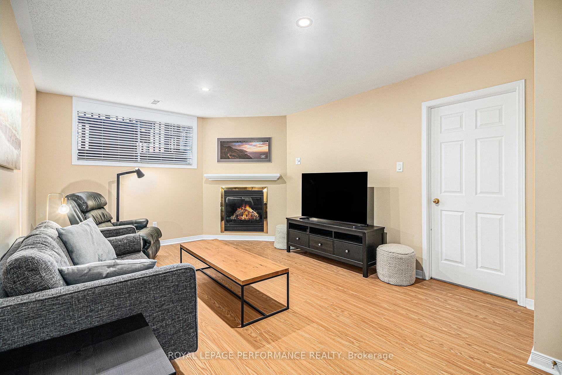 Photo 29 of 735 Crowberry Street, Ottawa, Avalon East — HOMEH