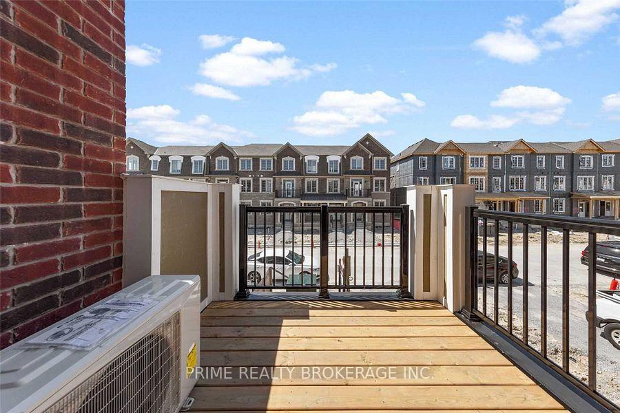 Photo 6 of 3347 Thunderbird Promenade, Pickering, Rural Pickering — HOMEH