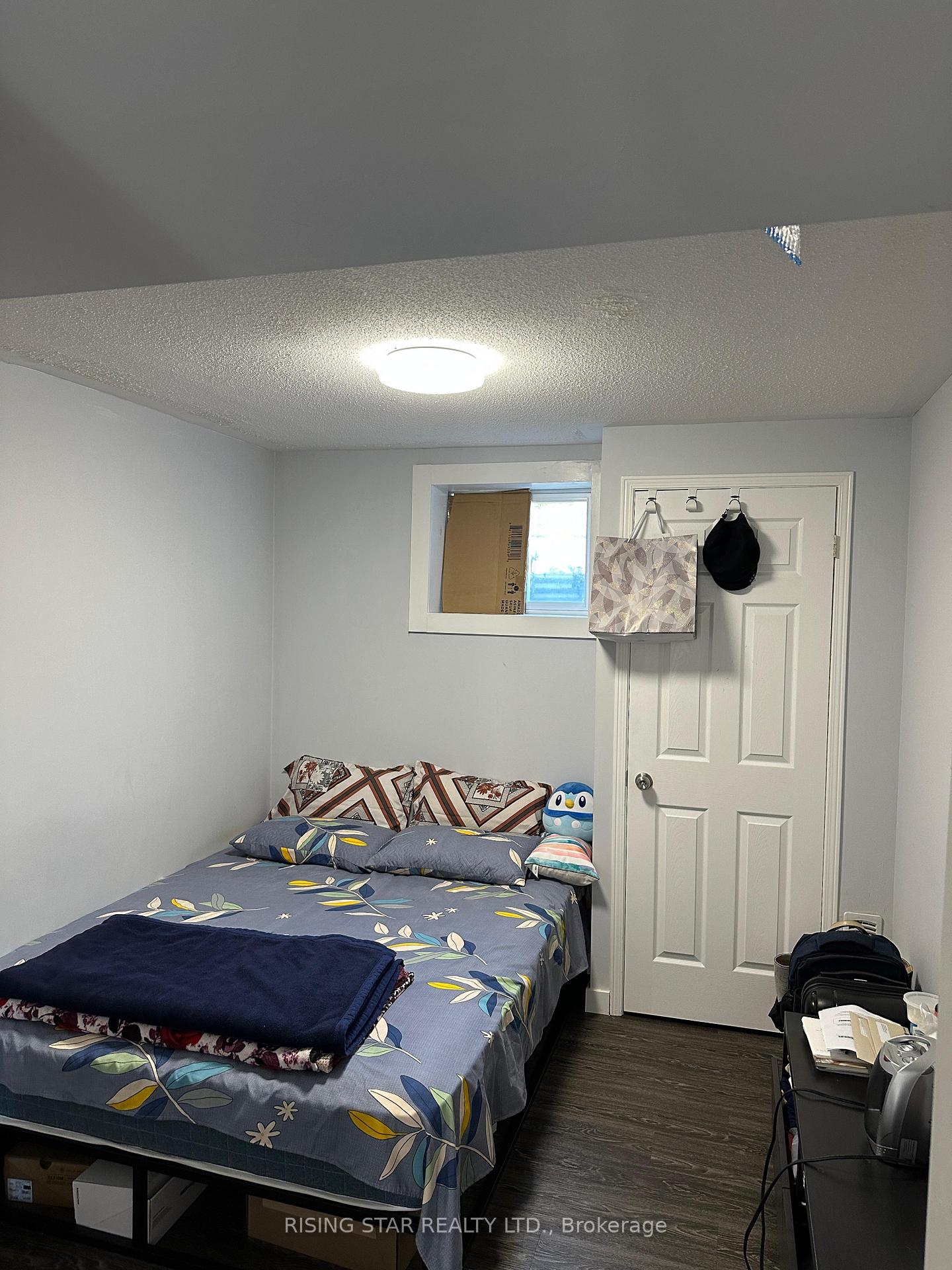 Photo 10 of 40 Northern Dancer Drive, Oshawa, Windfields — HOMEH