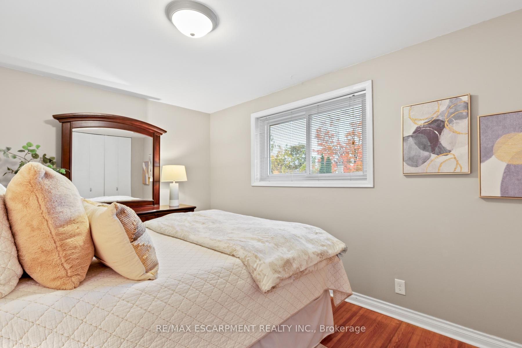 Photo 20 of 856 Chapleau Drive, Pickering, Bay Ridges — HOMEH