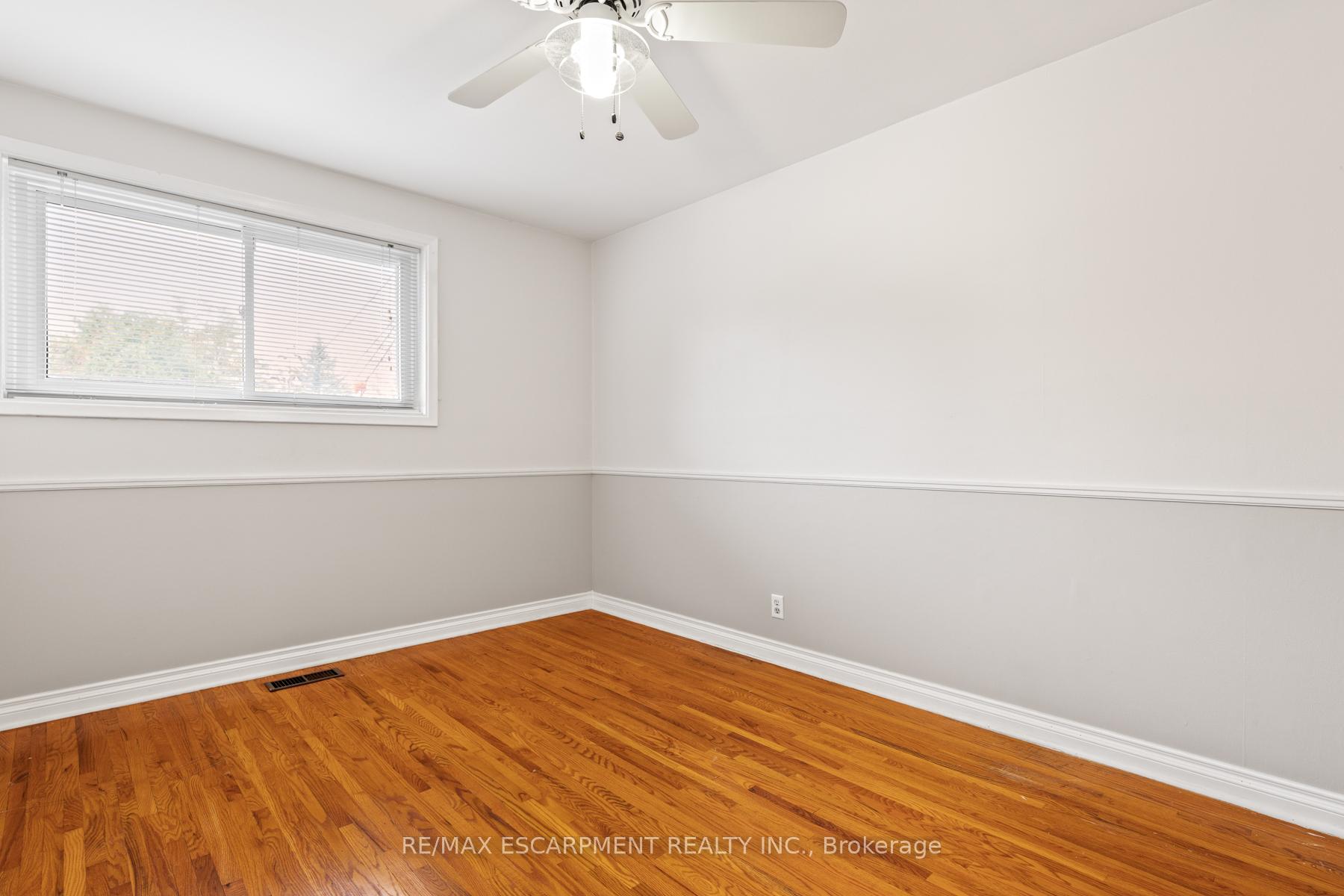 Photo 26 of 856 Chapleau Drive, Pickering, Bay Ridges — HOMEH