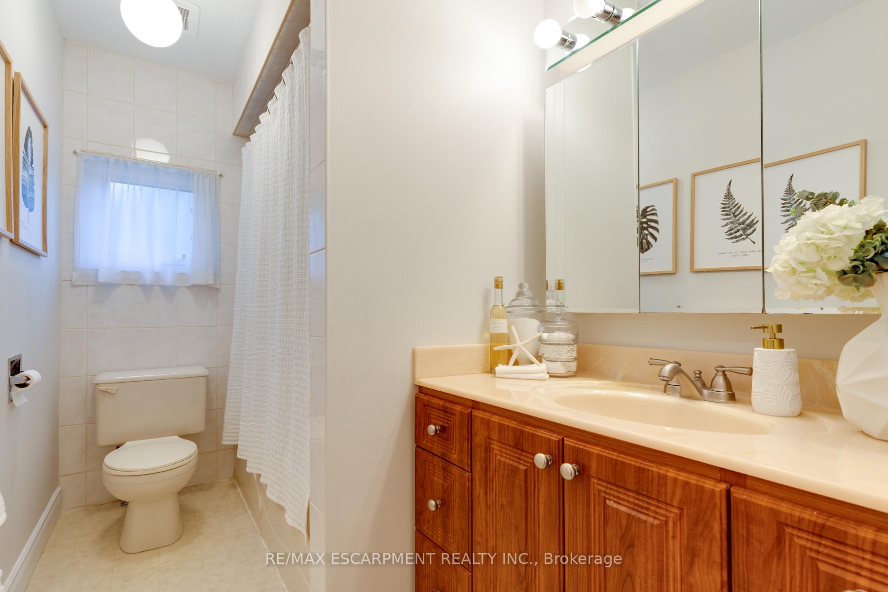Photo 29 of 856 Chapleau Drive, Pickering, Bay Ridges — HOMEH