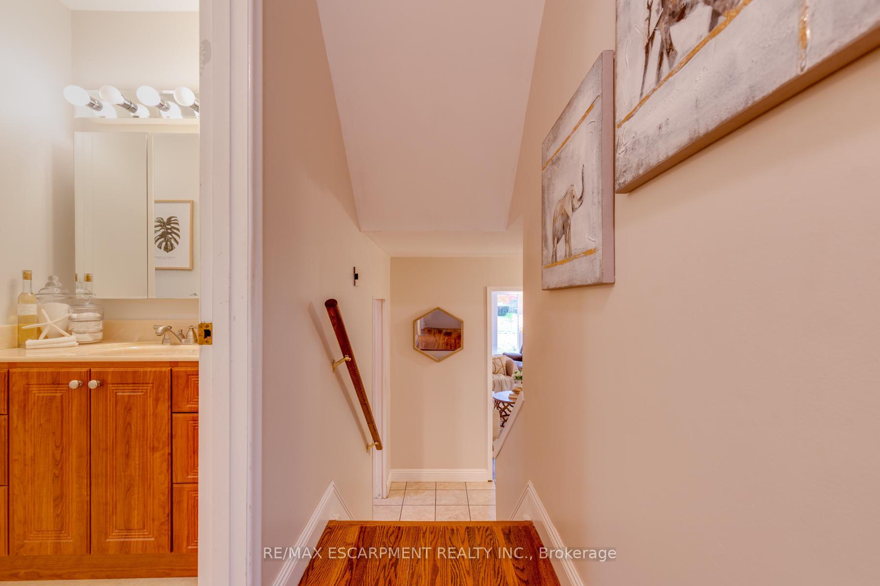 Photo 30 of 856 Chapleau Drive, Pickering, Bay Ridges — HOMEH
