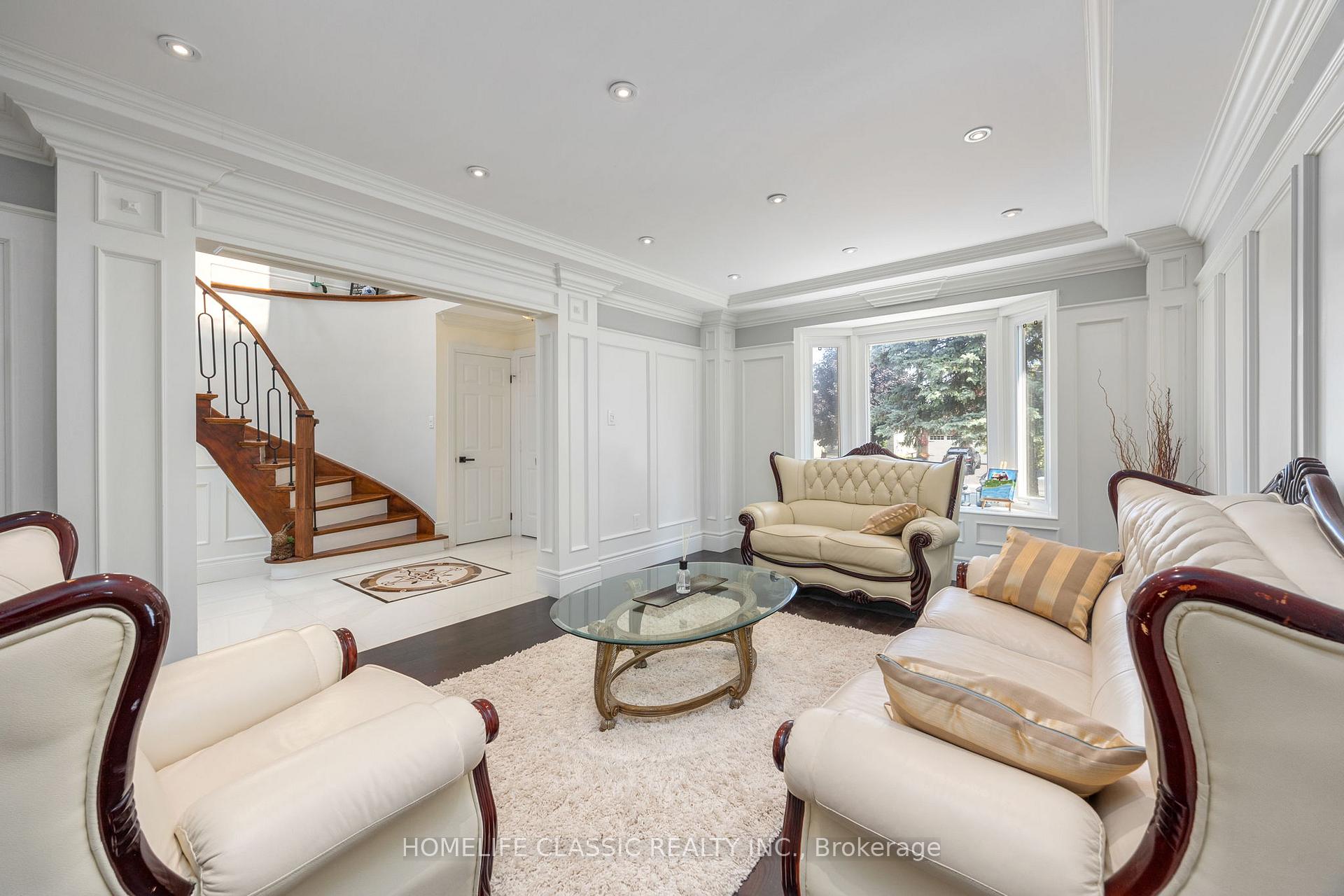 Photo 3 of 550 Dahlia Crescent, Pickering, Rosebank — HOMEH