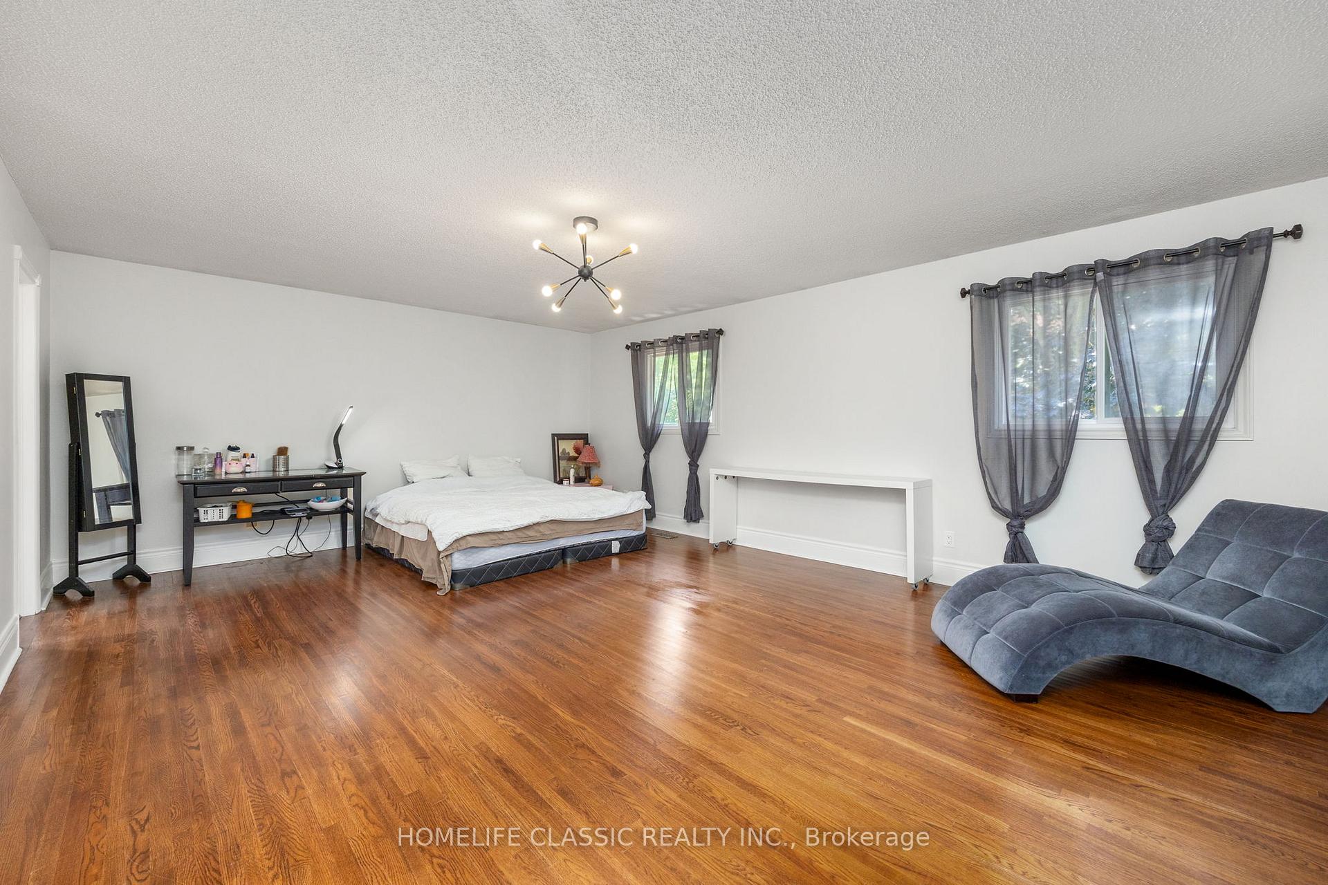 Photo 18 of 550 Dahlia Crescent, Pickering, Rosebank — HOMEH