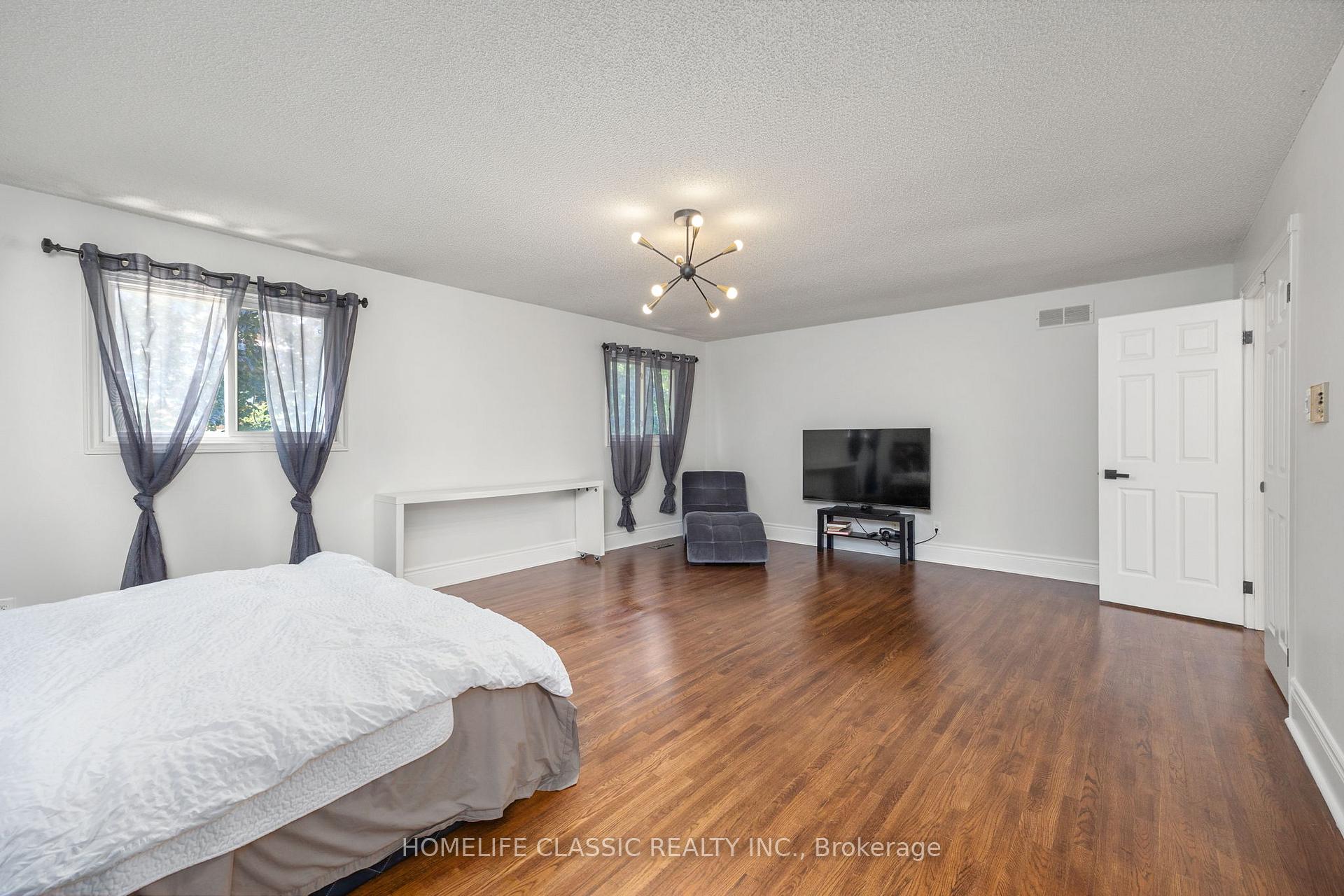 Photo 21 of 550 Dahlia Crescent, Pickering, Rosebank — HOMEH