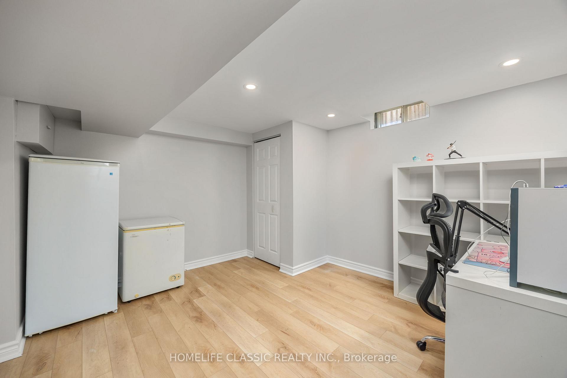 Photo 31 of 550 Dahlia Crescent, Pickering, Rosebank — HOMEH