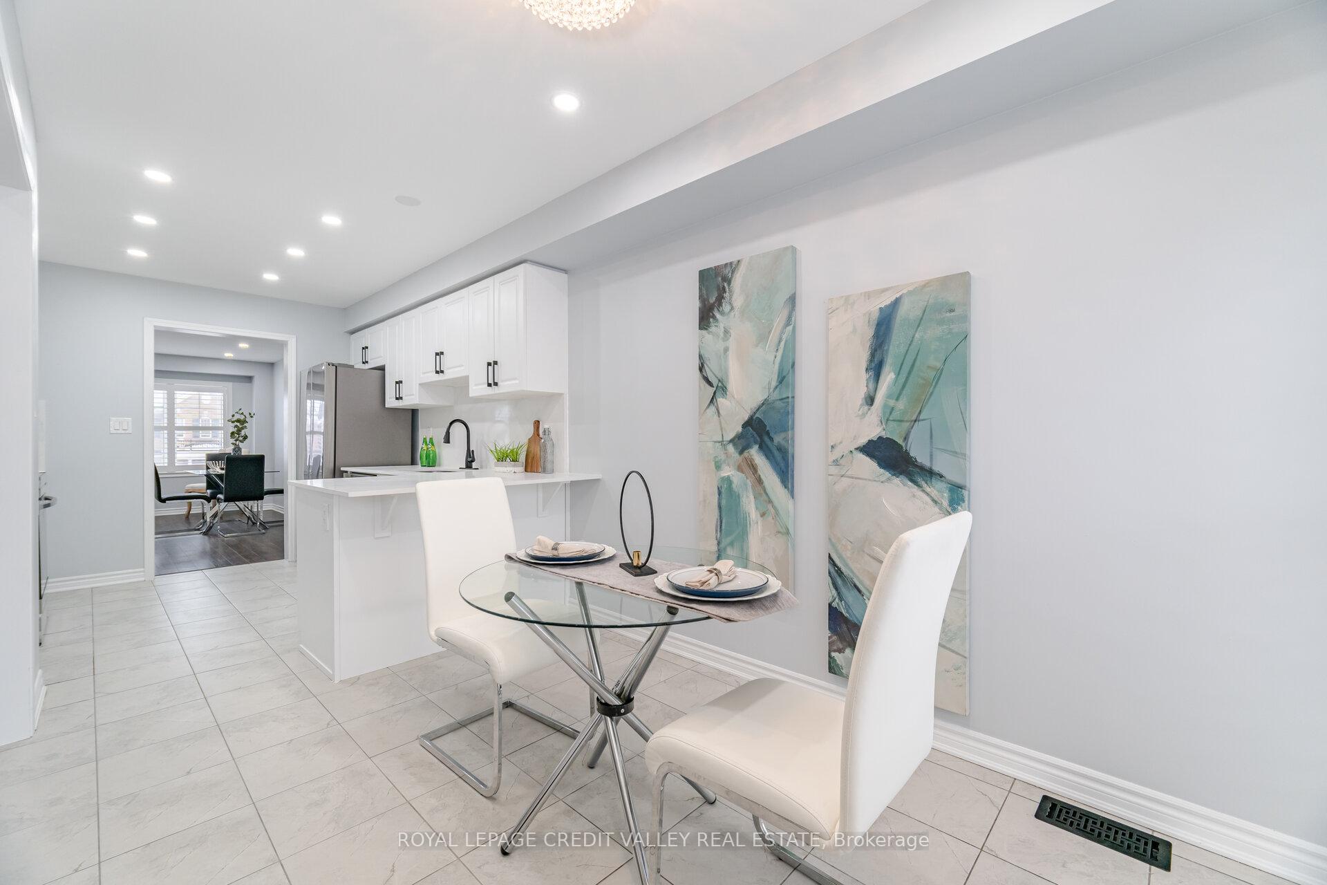 Photo 16 of 114 Whitlock Avenue, Milton, Ford — HOMEH