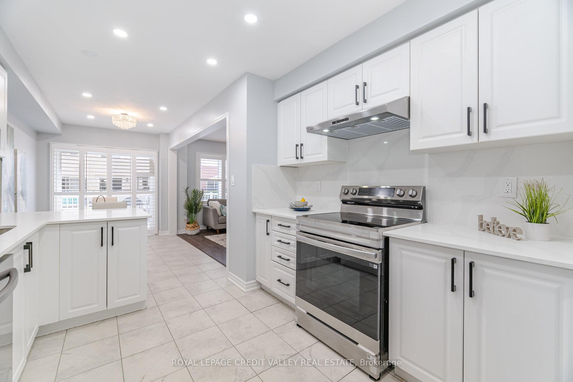 Photo 17 of 114 Whitlock Avenue, Milton, Ford — HOMEH