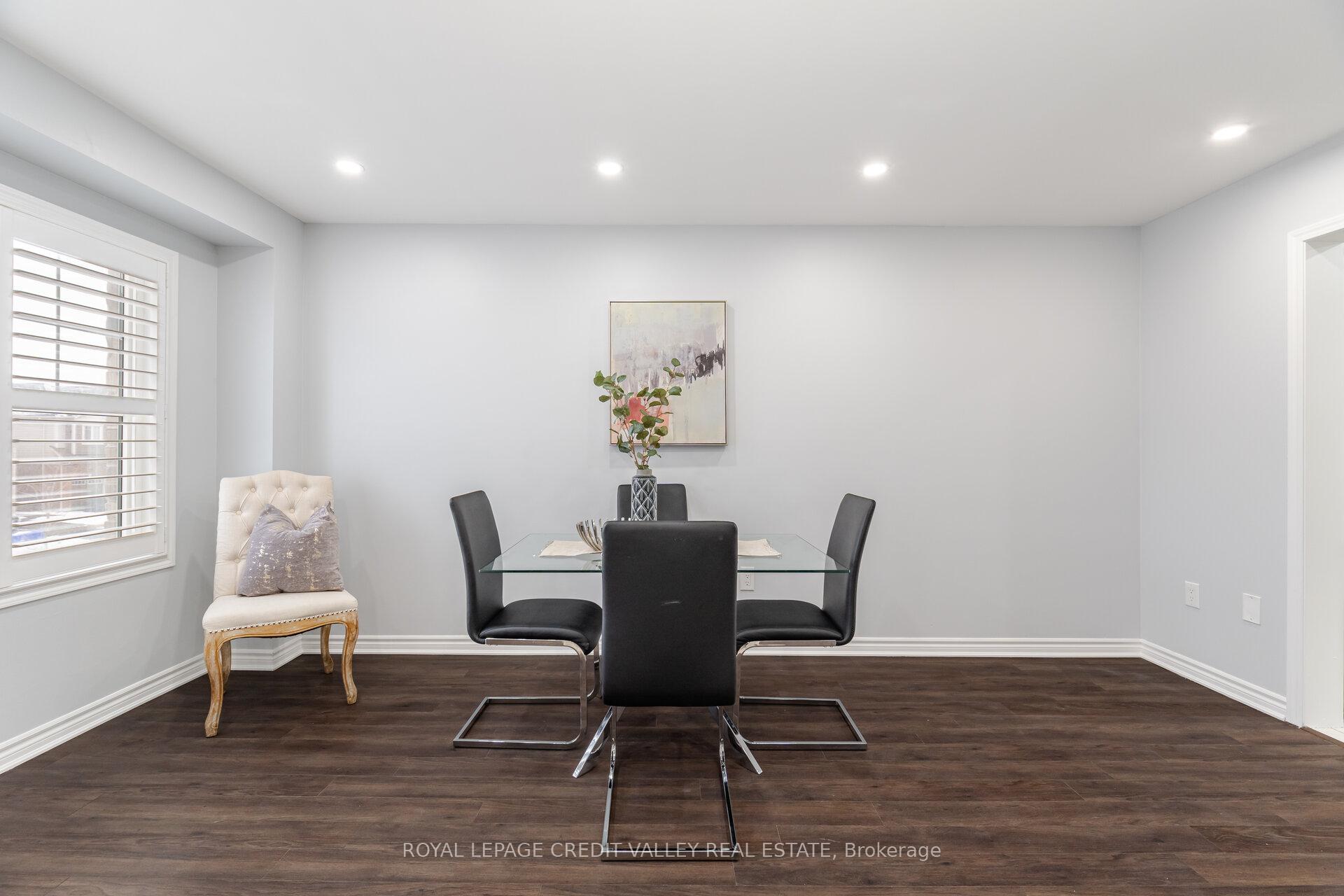 Photo 22 of 114 Whitlock Avenue, Milton, Ford — HOMEH