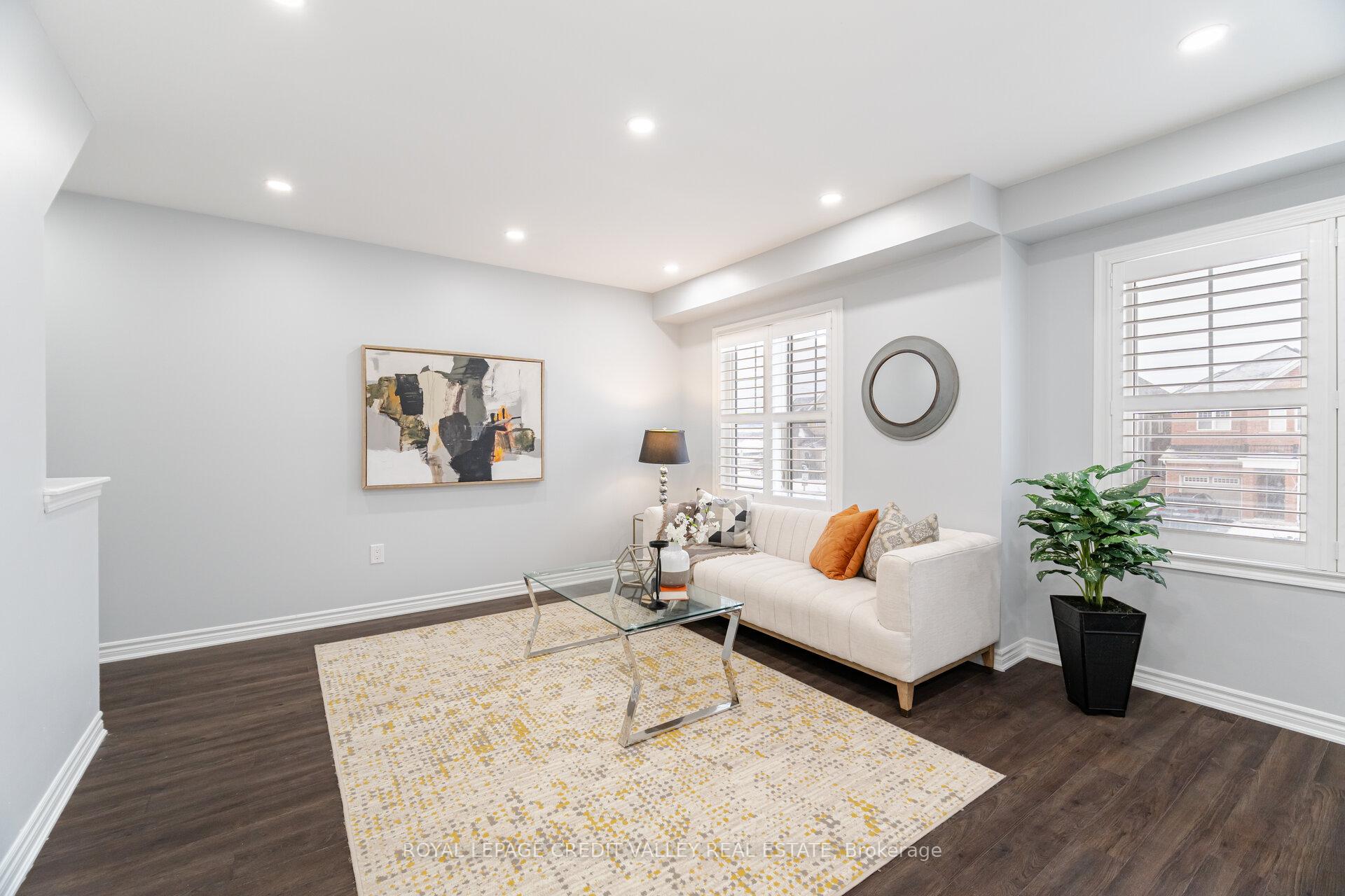 Photo 25 of 114 Whitlock Avenue, Milton, Ford — HOMEH