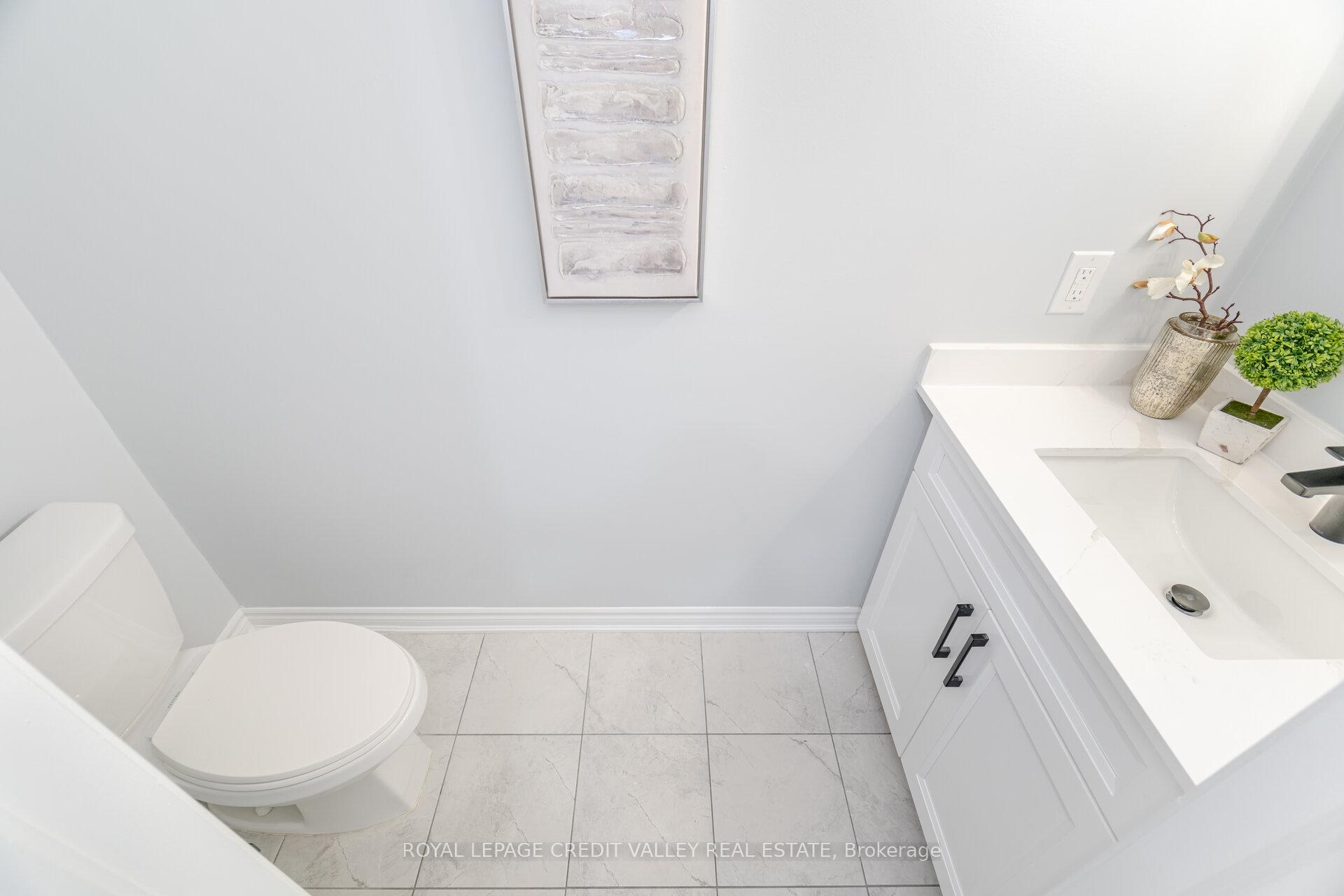Photo 27 of 114 Whitlock Avenue, Milton, Ford — HOMEH