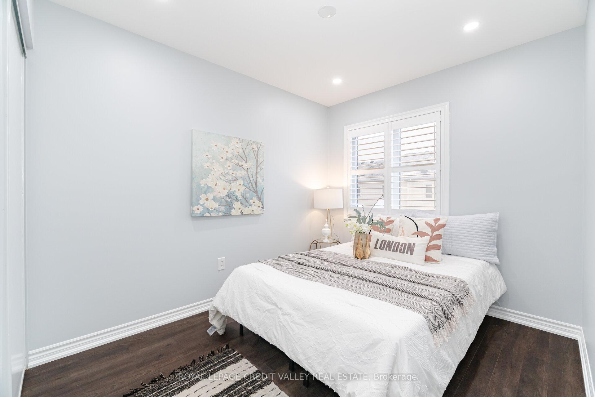 Photo 36 of 114 Whitlock Avenue, Milton, Ford — HOMEH