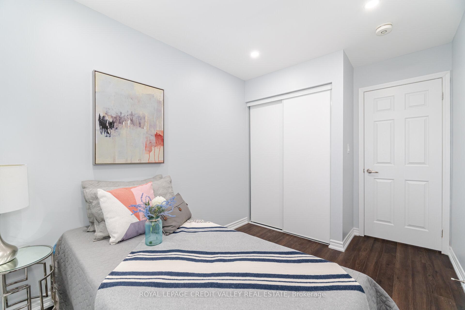 Photo 39 of 114 Whitlock Avenue, Milton, Ford — HOMEH