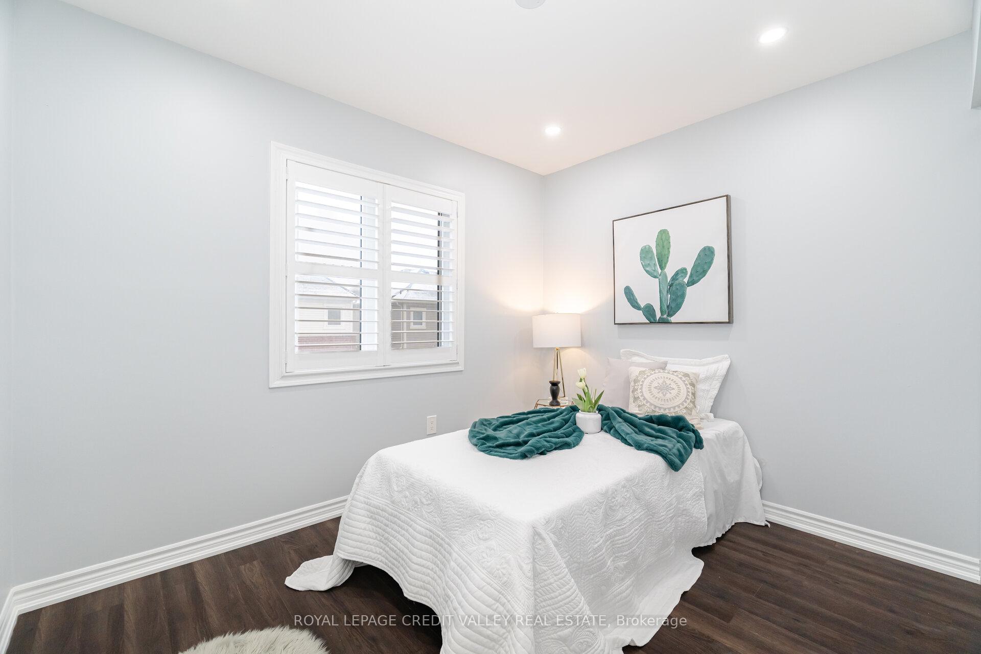Photo 40 of 114 Whitlock Avenue, Milton, Ford — HOMEH