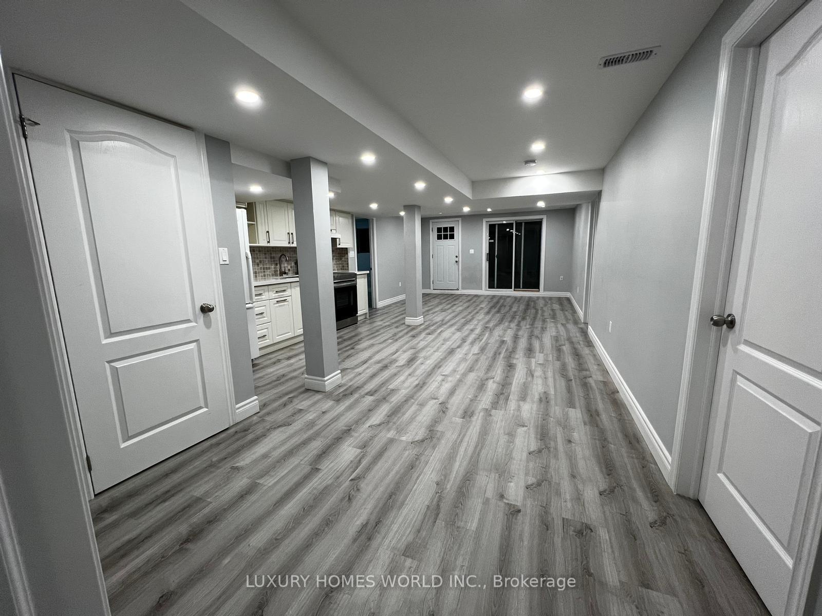 Photo 12 of 2293 Abbott Crescent, Pickering, Brock Ridge — HOMEH
