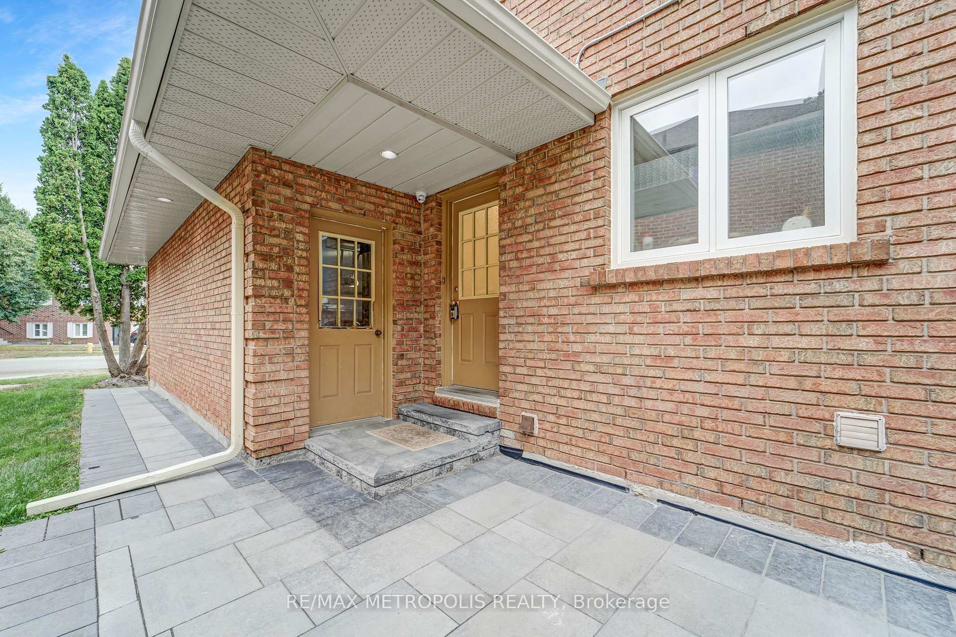 Photo 2 of Unit Basement, 1030 Rouge Valley Drive, Pickering, Rougemount — HOMEH