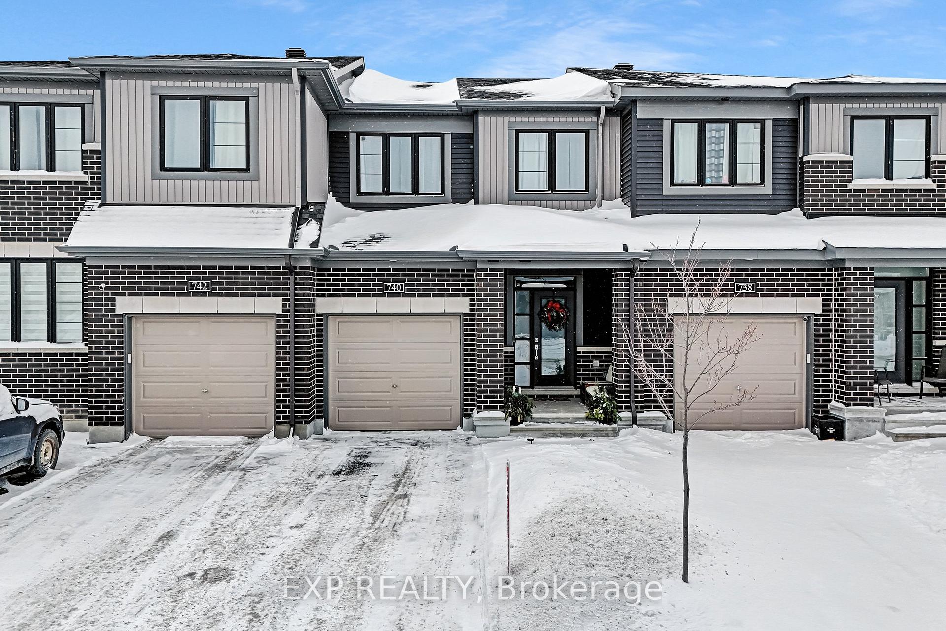 Photo 3 of 740 Sebastian Street, Ottawa, Avalon East — HOMEH