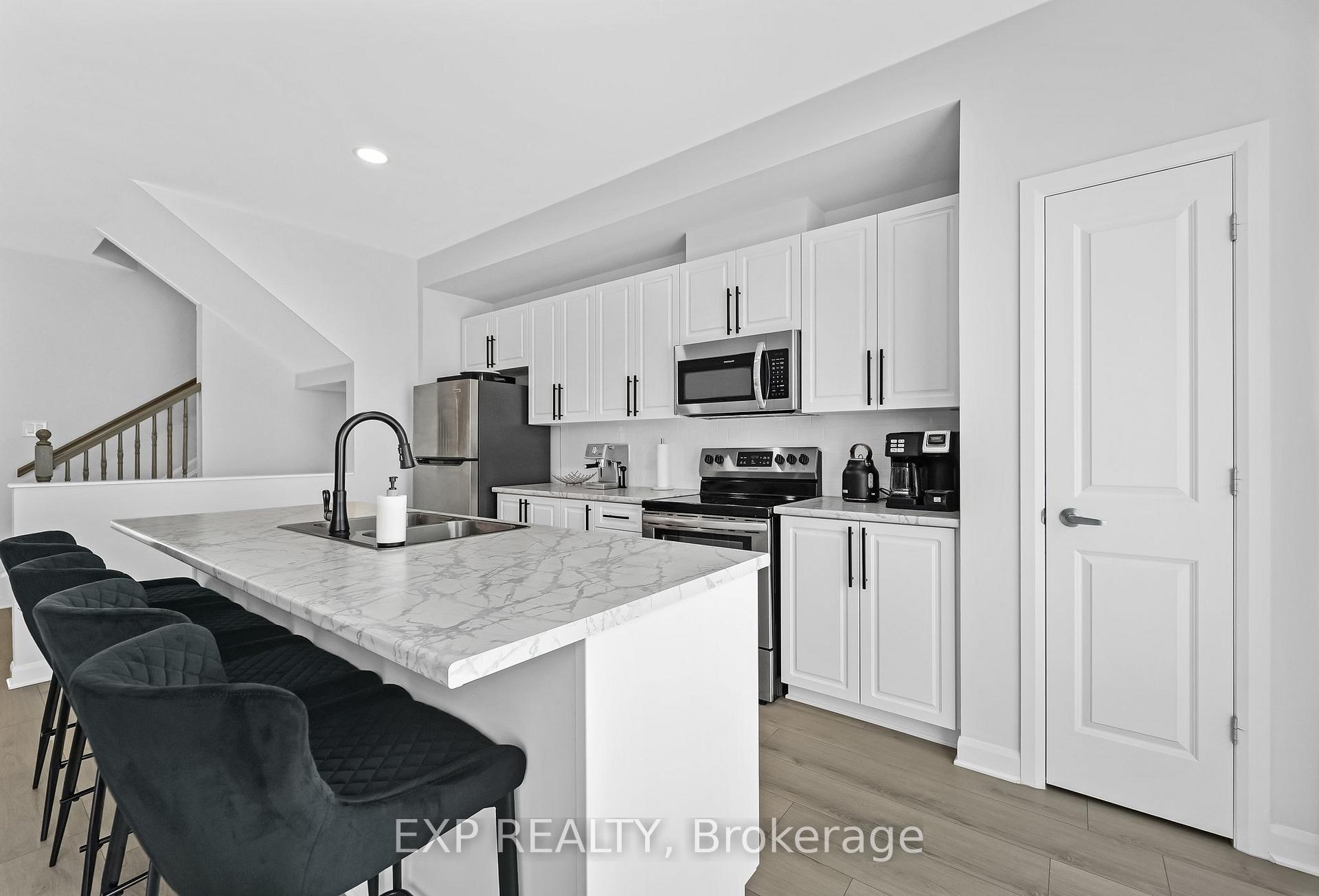 Photo 17 of 740 Sebastian Street, Ottawa, Avalon East — HOMEH