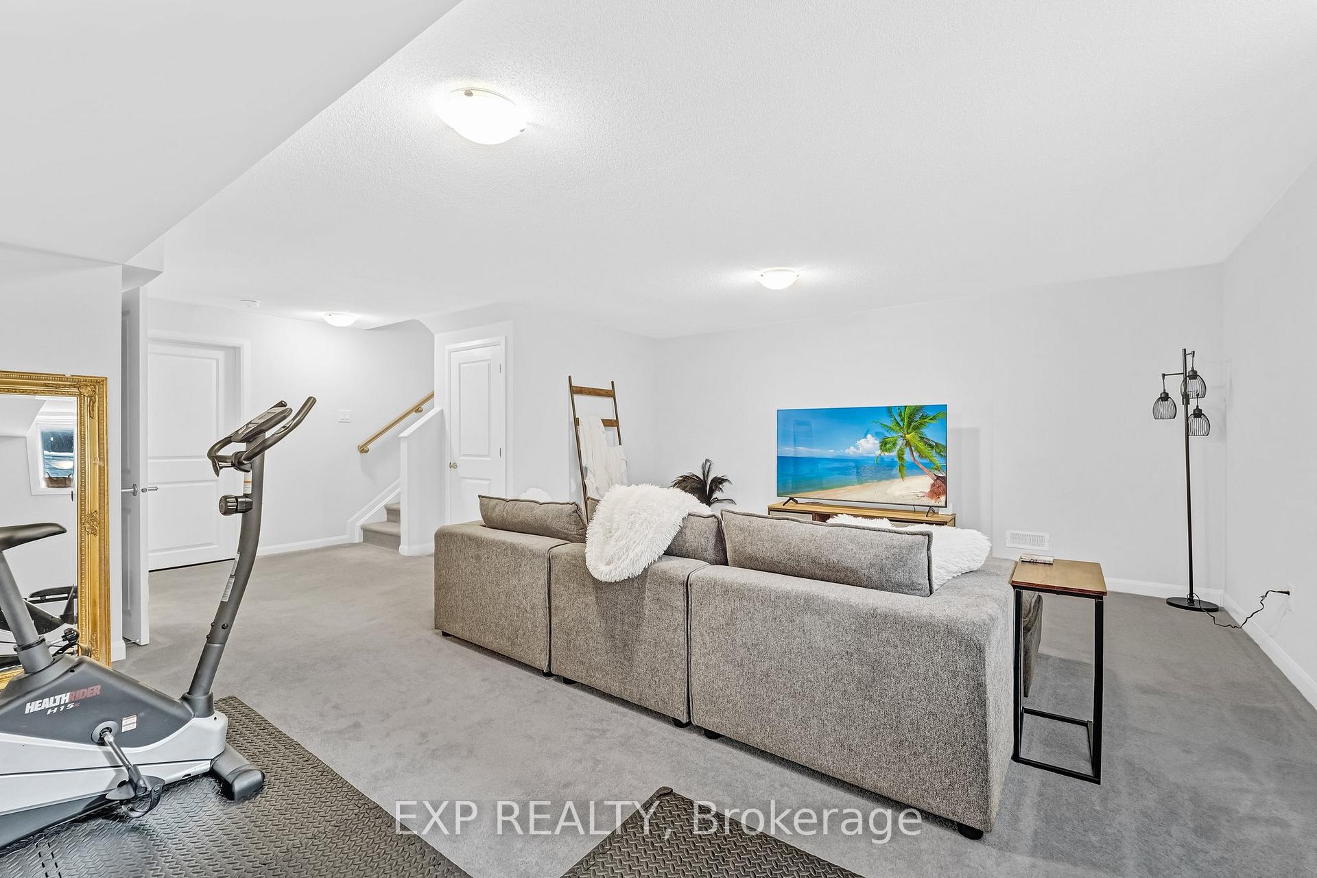 Photo 23 of 740 Sebastian Street, Ottawa, Avalon East — HOMEH