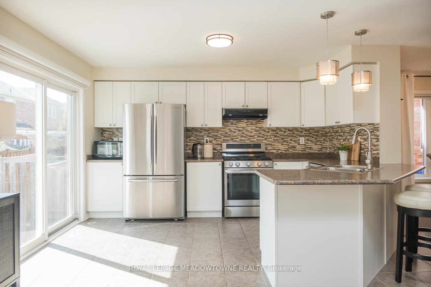 Photo 12 of 694 Rayner Court, Milton, Harrison — HOMEH