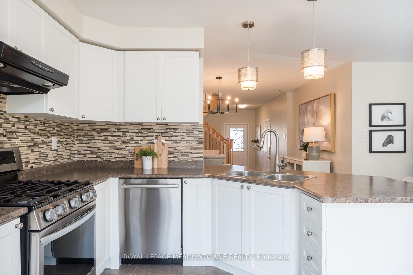 Photo 13 of 694 Rayner Court, Milton, Harrison — HOMEH