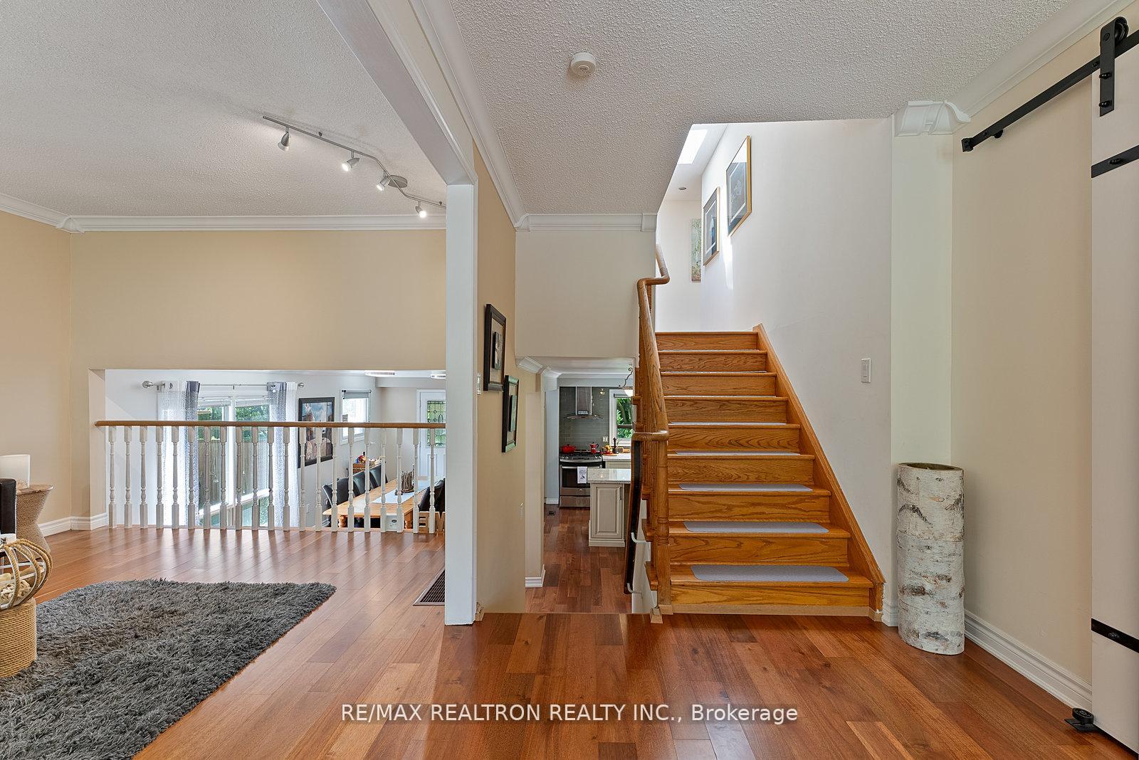 Photo 6 of 1890 Spruce Hill Road, Pickering, Dunbarton — HOMEH