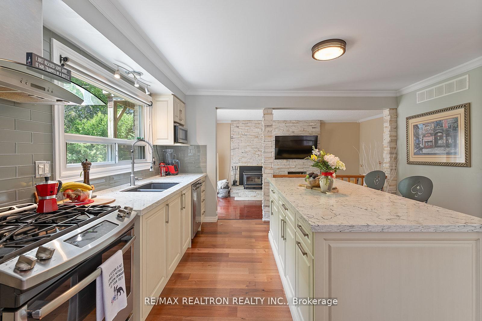Photo 13 of 1890 Spruce Hill Road, Pickering, Dunbarton — HOMEH