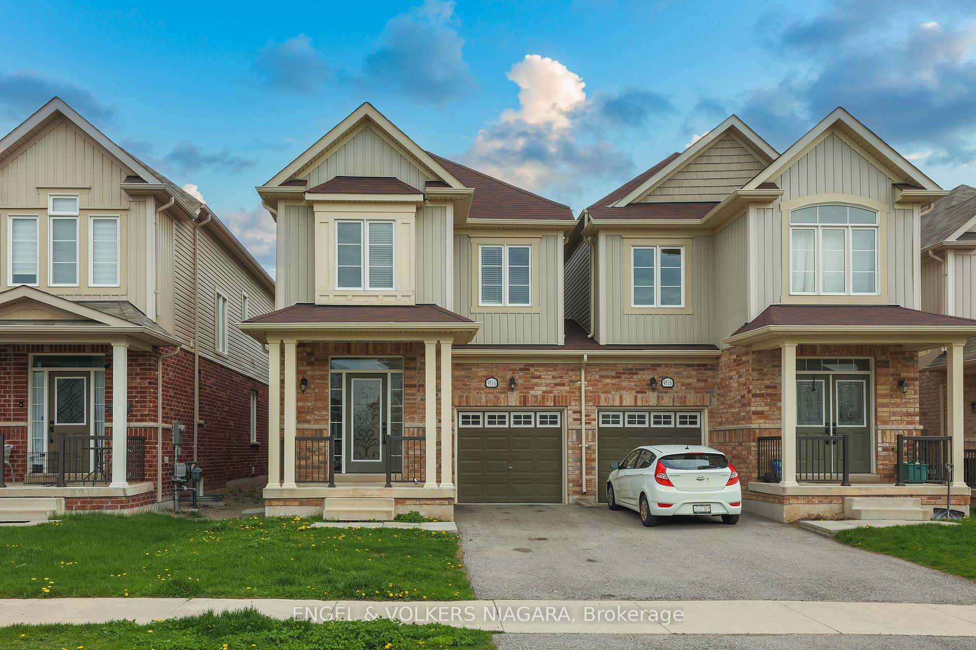 Front of 9514 Tallgrass Avenue