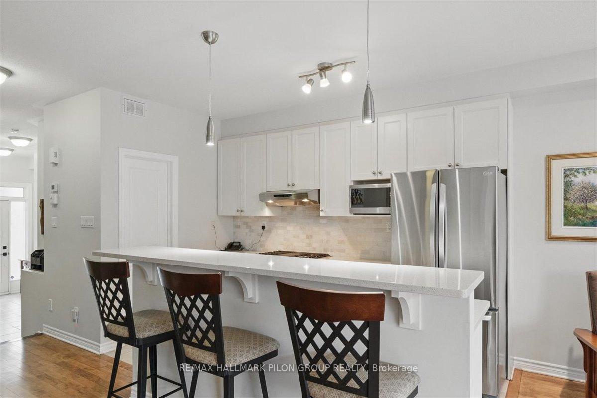 Photo 4 of 434 Rochefort Circle, Ottawa, Avalon West — HOMEH