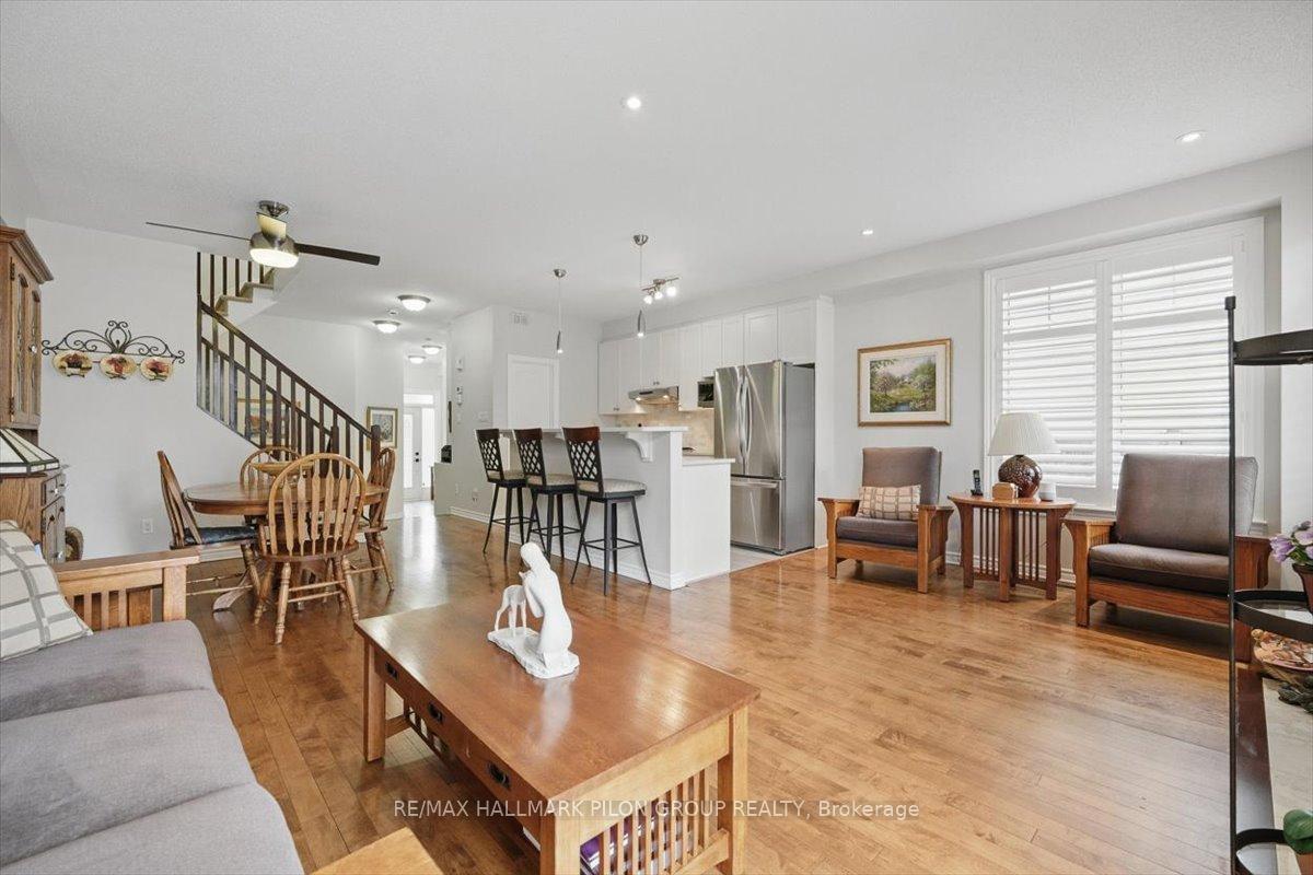 Photo 11 of 434 Rochefort Circle, Ottawa, Avalon West — HOMEH