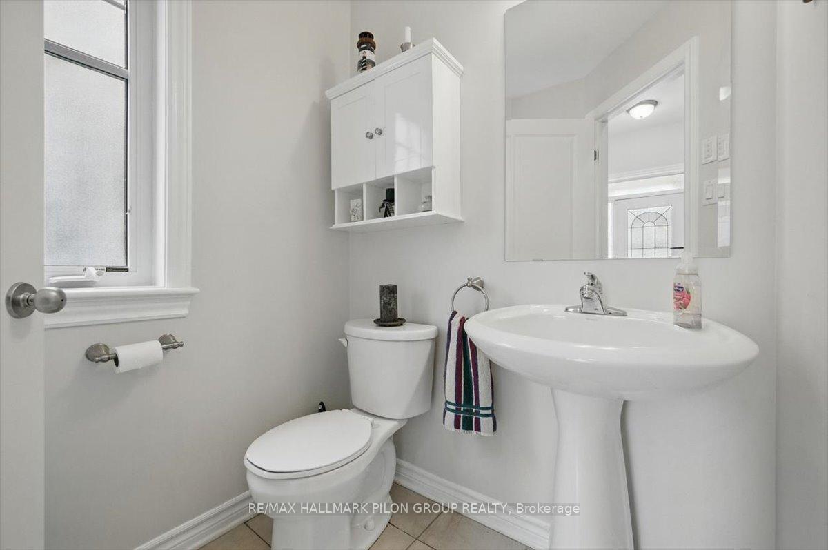 Photo 14 of 434 Rochefort Circle, Ottawa, Avalon West — HOMEH