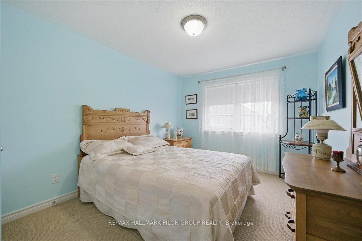 Photo 20 of 434 Rochefort Circle, Ottawa, Avalon West — HOMEH