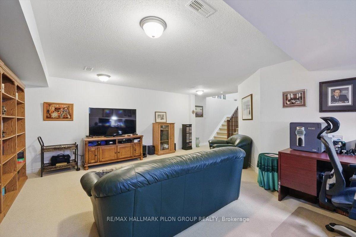 Photo 27 of 434 Rochefort Circle, Ottawa, Avalon West — HOMEH